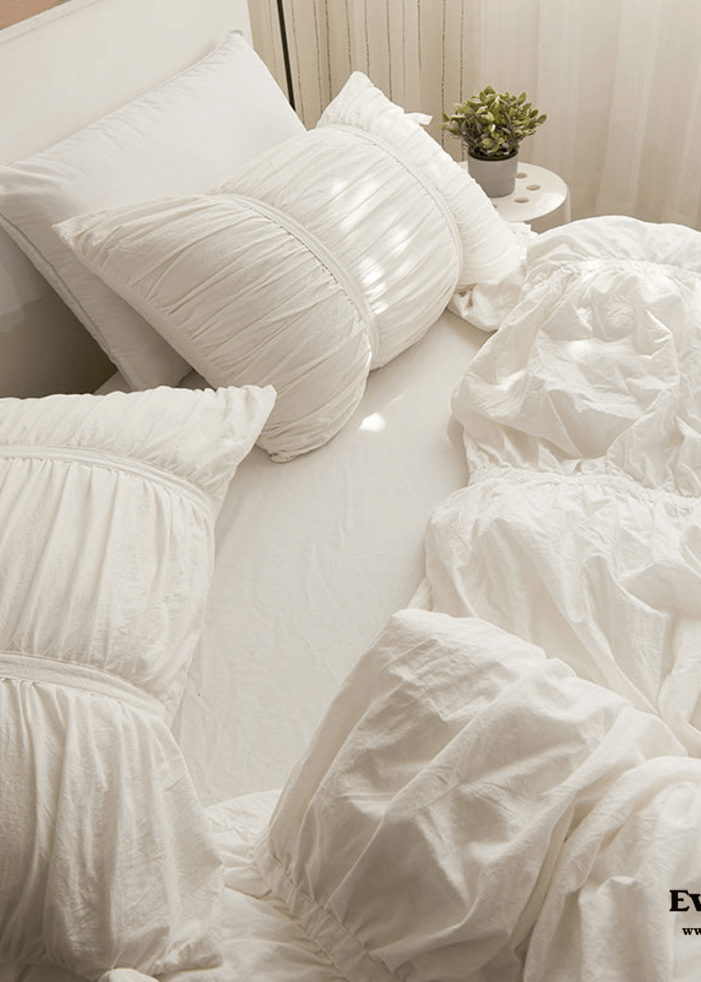 Coquette Ruffle Ribbon Ties Duvet Cover / Pink