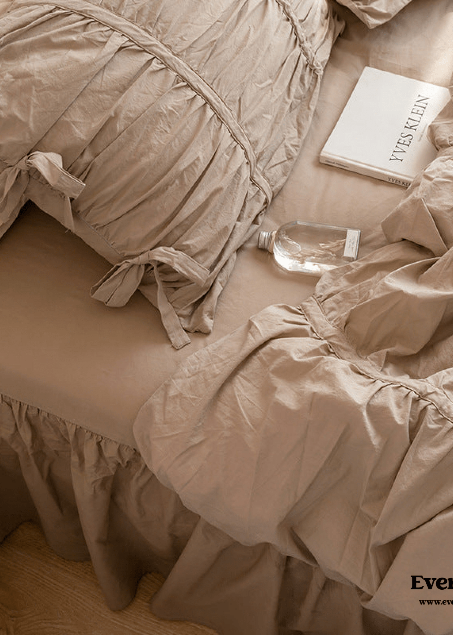 Coquette Ruffle Ribbon Ties Duvet Cover / Pink
