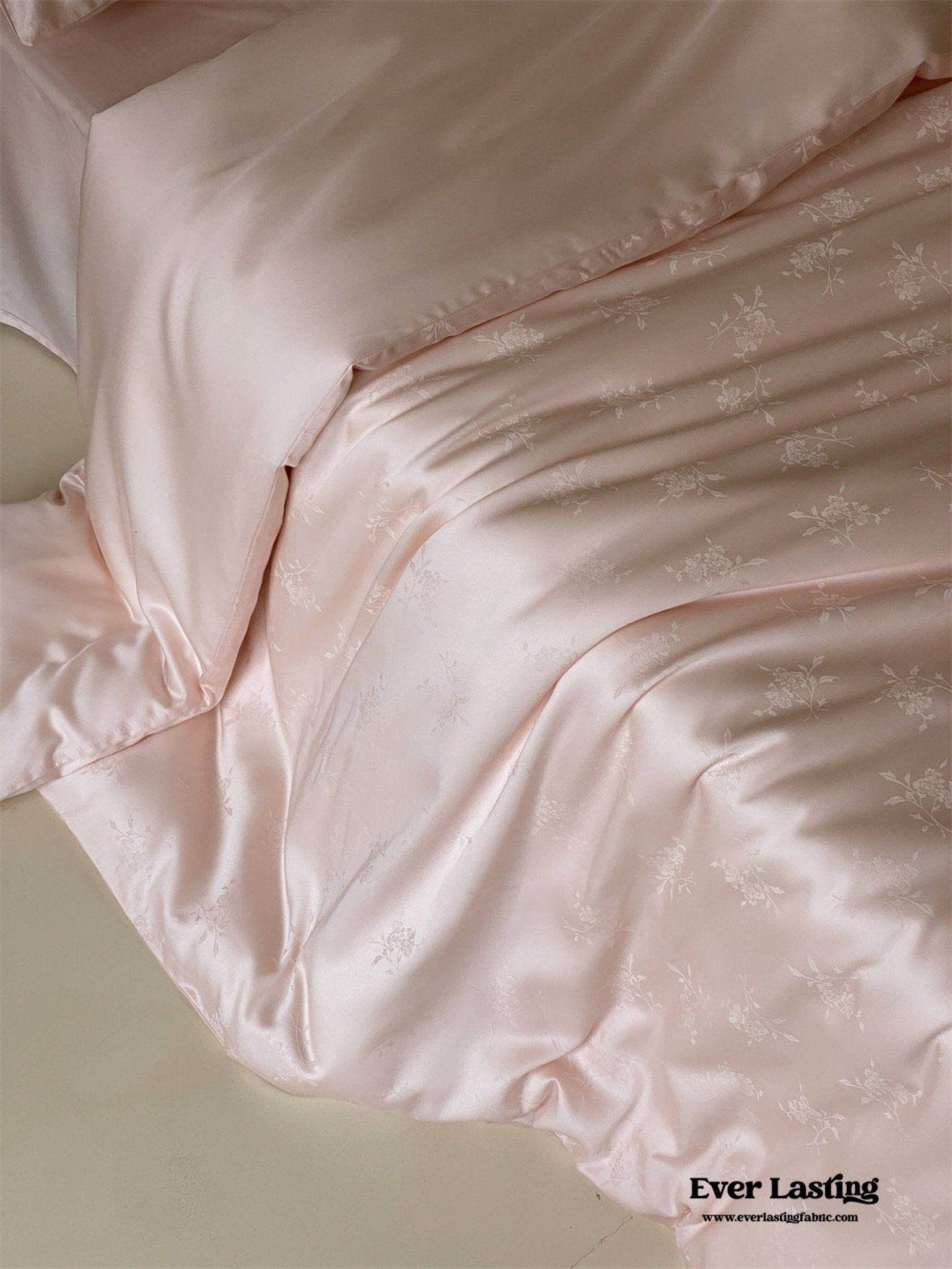 Grace Silky Floral Luxury Bedding Set / Pink