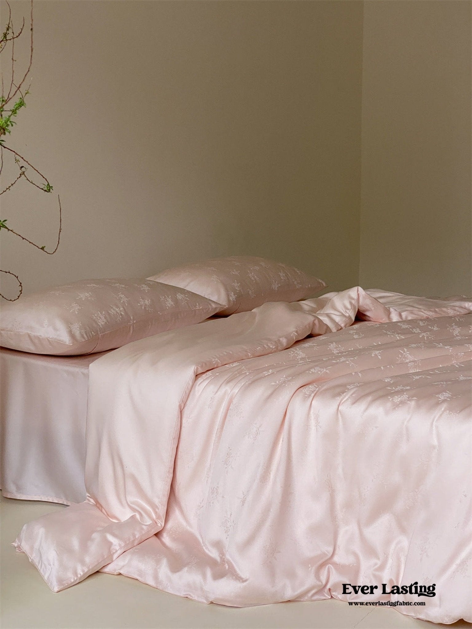 Grace Silky Floral Luxury Bedding Set / Pink