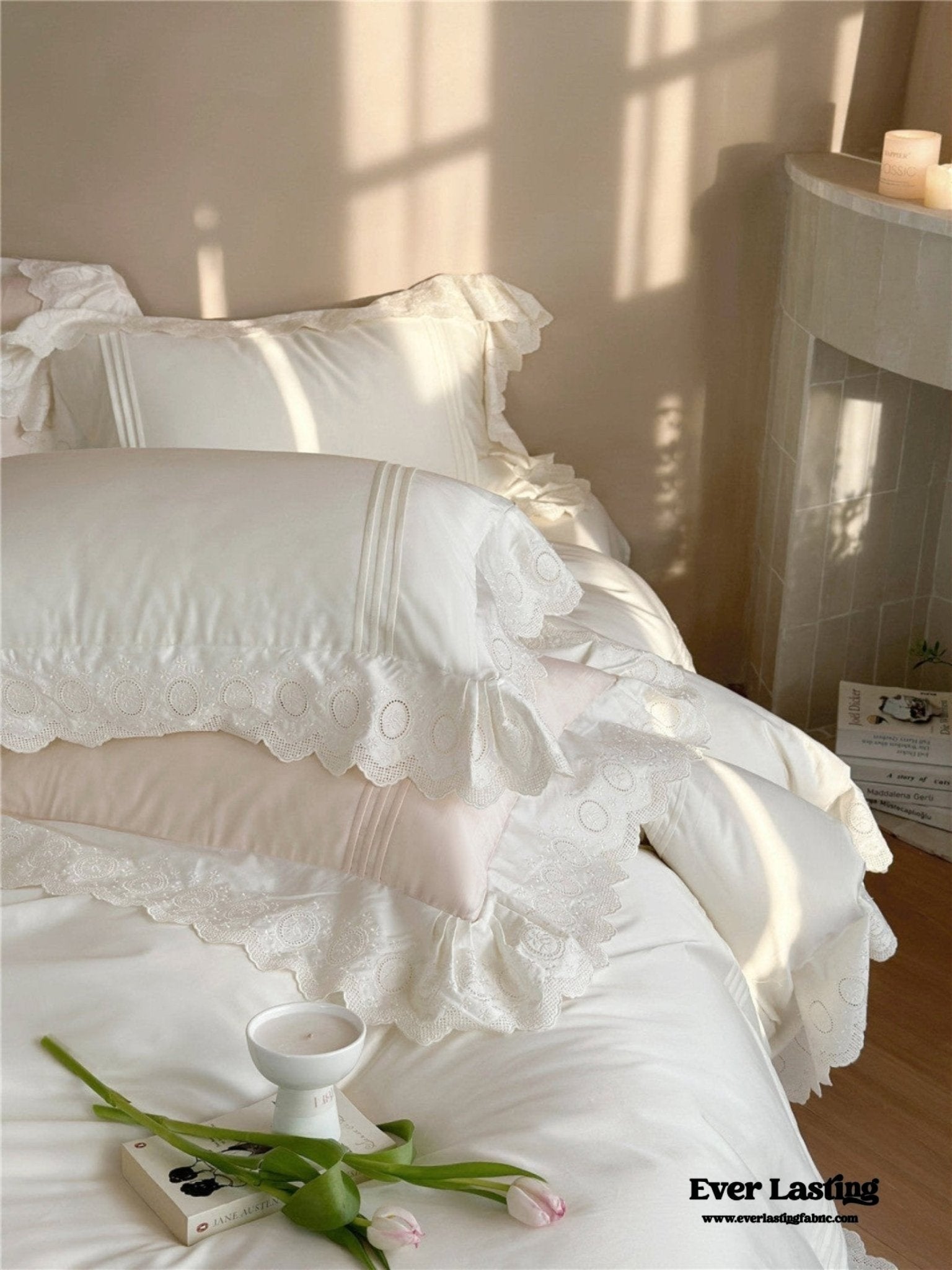 Isabelle Silky Cottage Ruffled Bedding Set / Pink