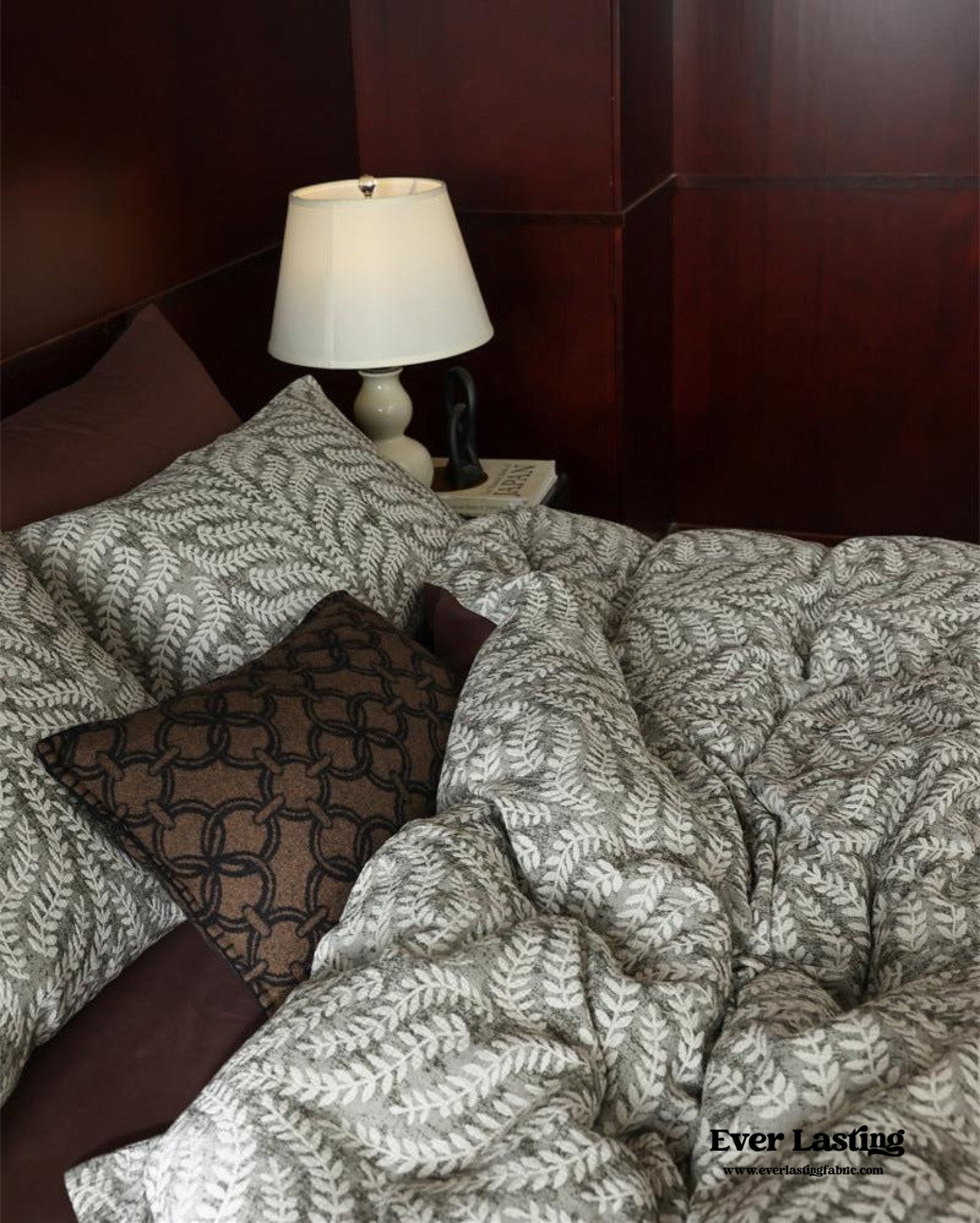 Lucien Silky Vintage Jacquard Bedding Set / Green